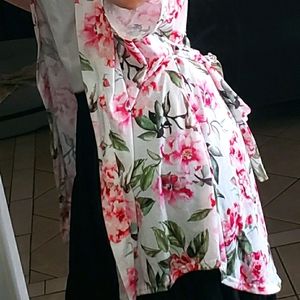 Show me your mumu white rose pattern robe